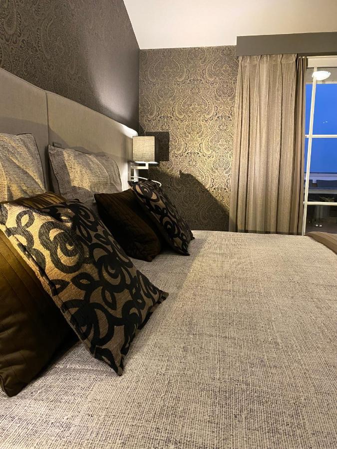 Charmehotel Kruishof Oostende Bagian luar foto