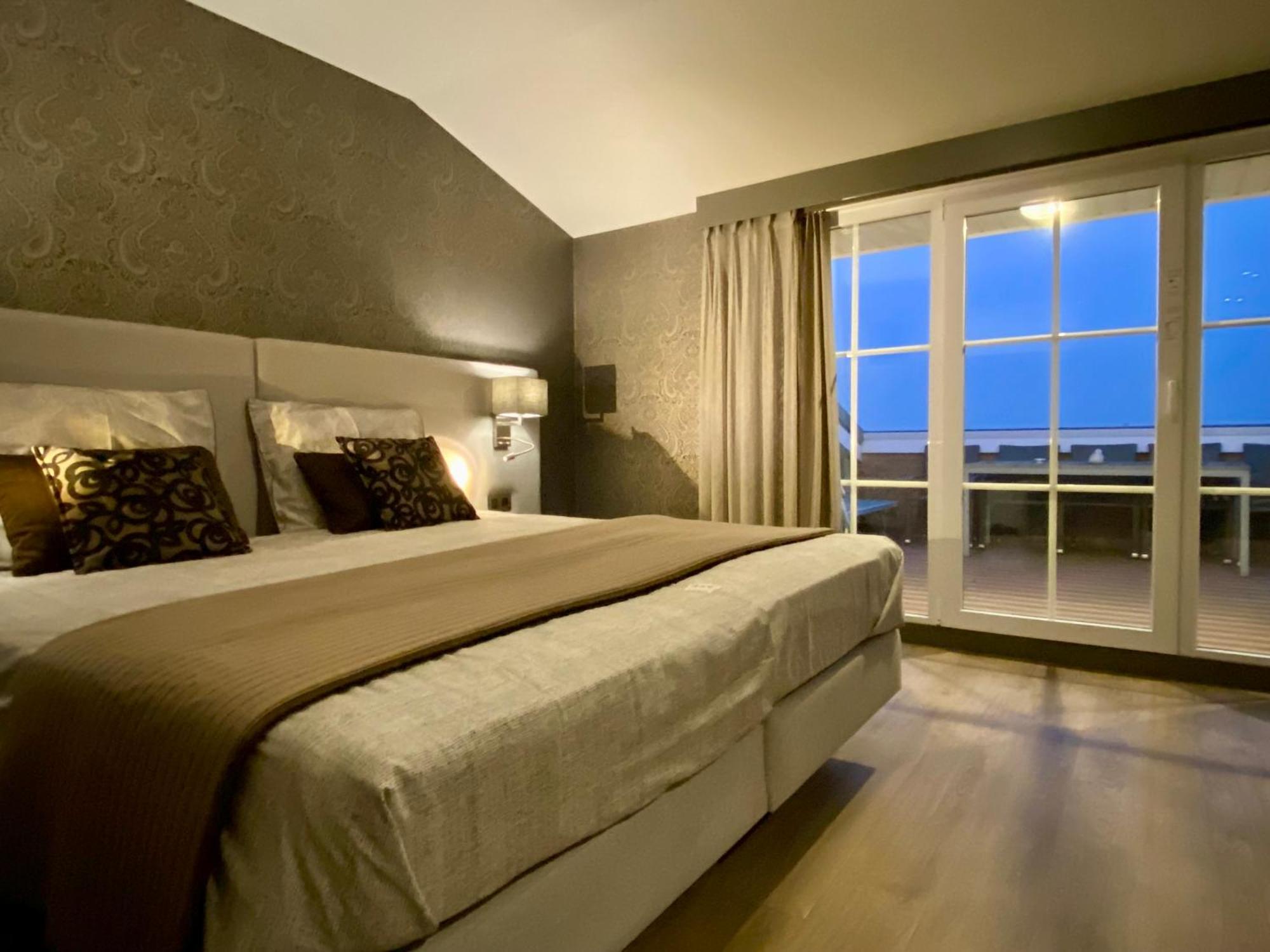 Charmehotel Kruishof Oostende Ruang foto